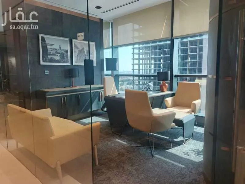 299 sqm office in Al Shati 17