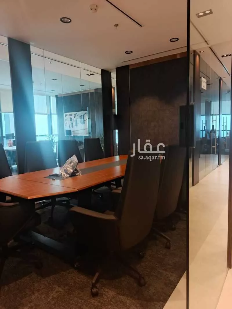 299 sqm office in Al Shati 28