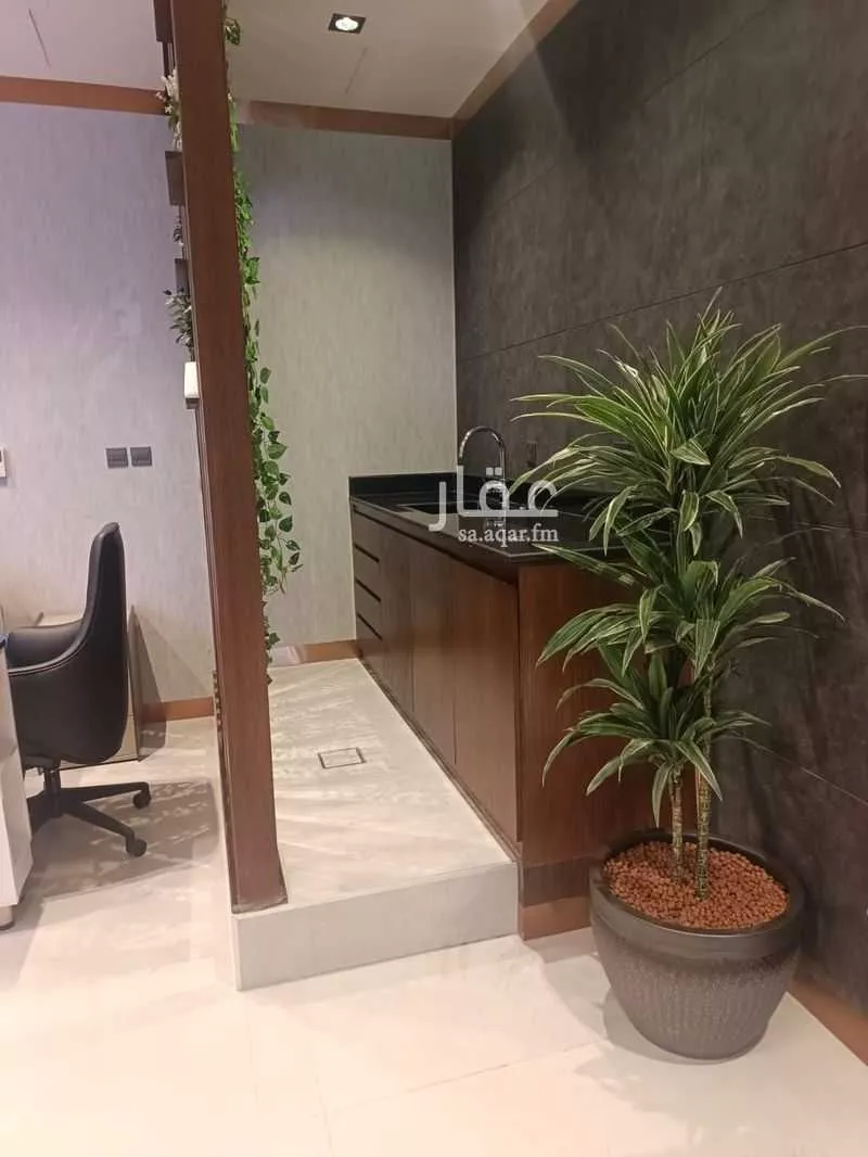299 sqm office in Al Shati 4