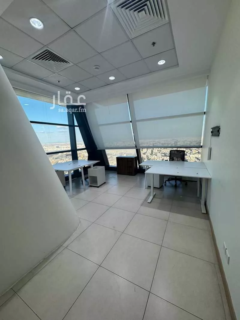 5 bedroom office in Al Shati, Jeddah 9