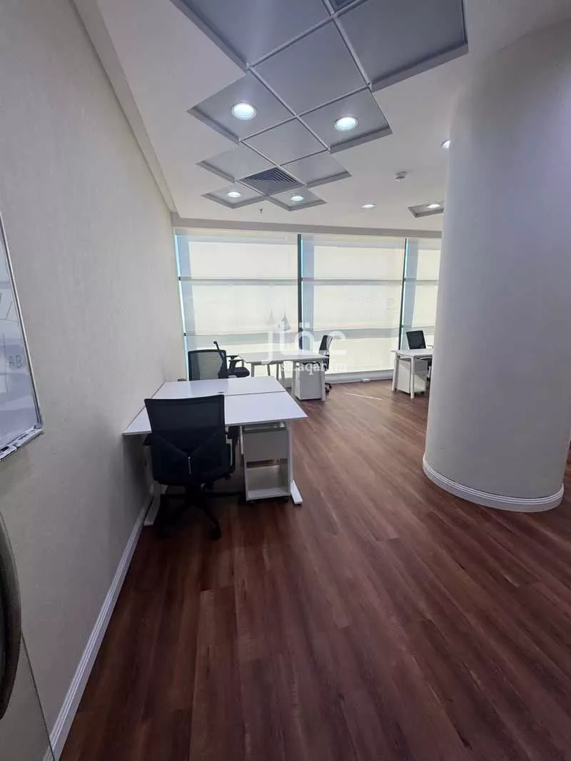 5 bedroom office in Al Shati, Jeddah 8
