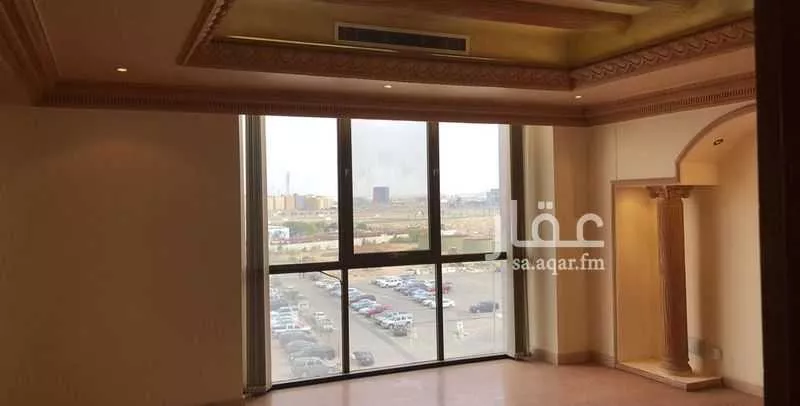 مكتب 1200 م² في الشرفية 5