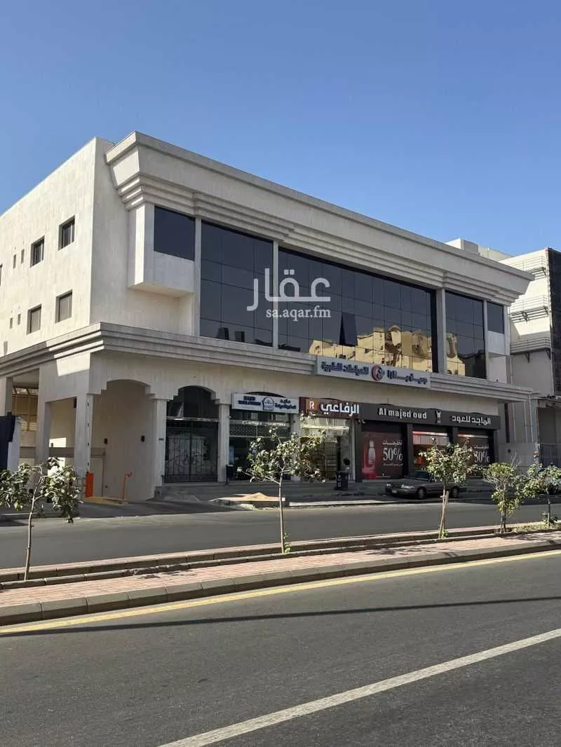 مكتب 2000 م² في النهضة 6