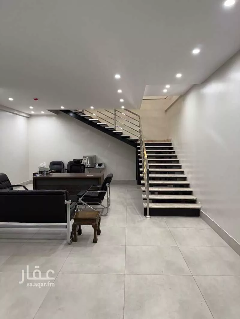 835 sqm office in Al Wahah 2