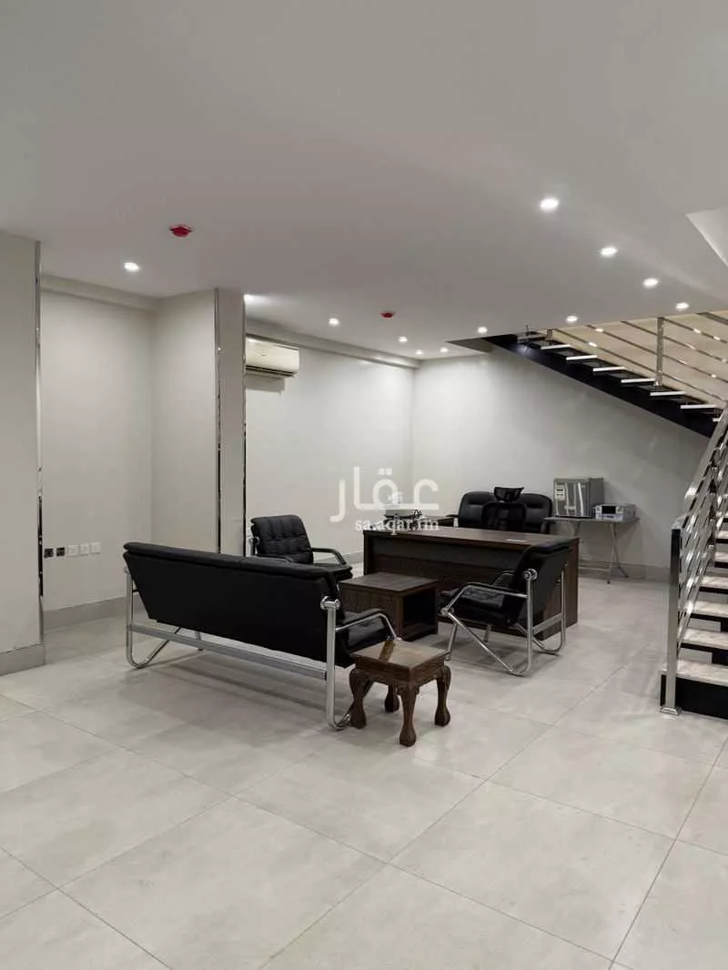 835 sqm office in Al Wahah 3