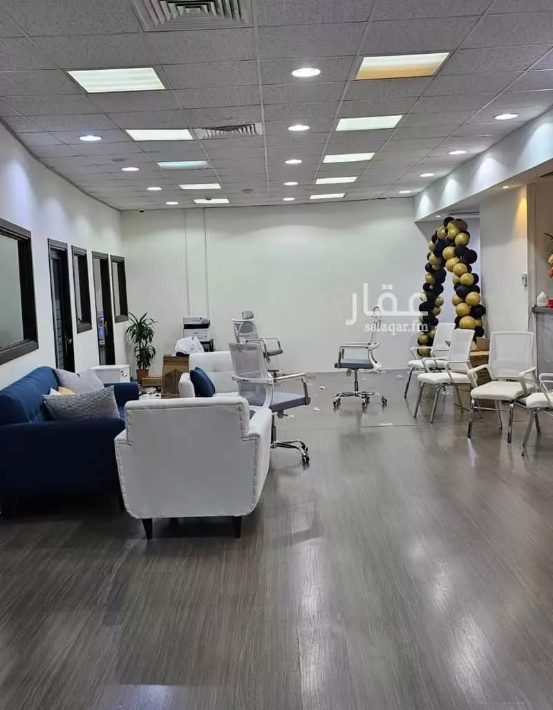360 sqm office in Al Faisaliyyah 4