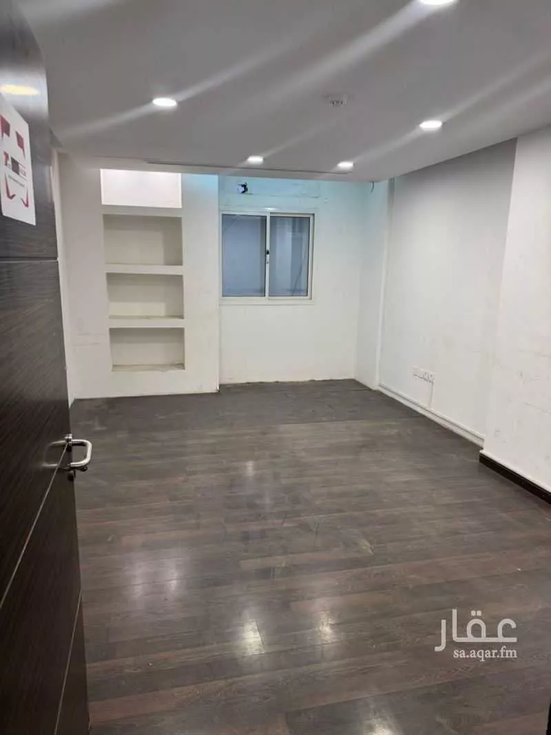 130 sqm office in Al Muhammadiyah 6