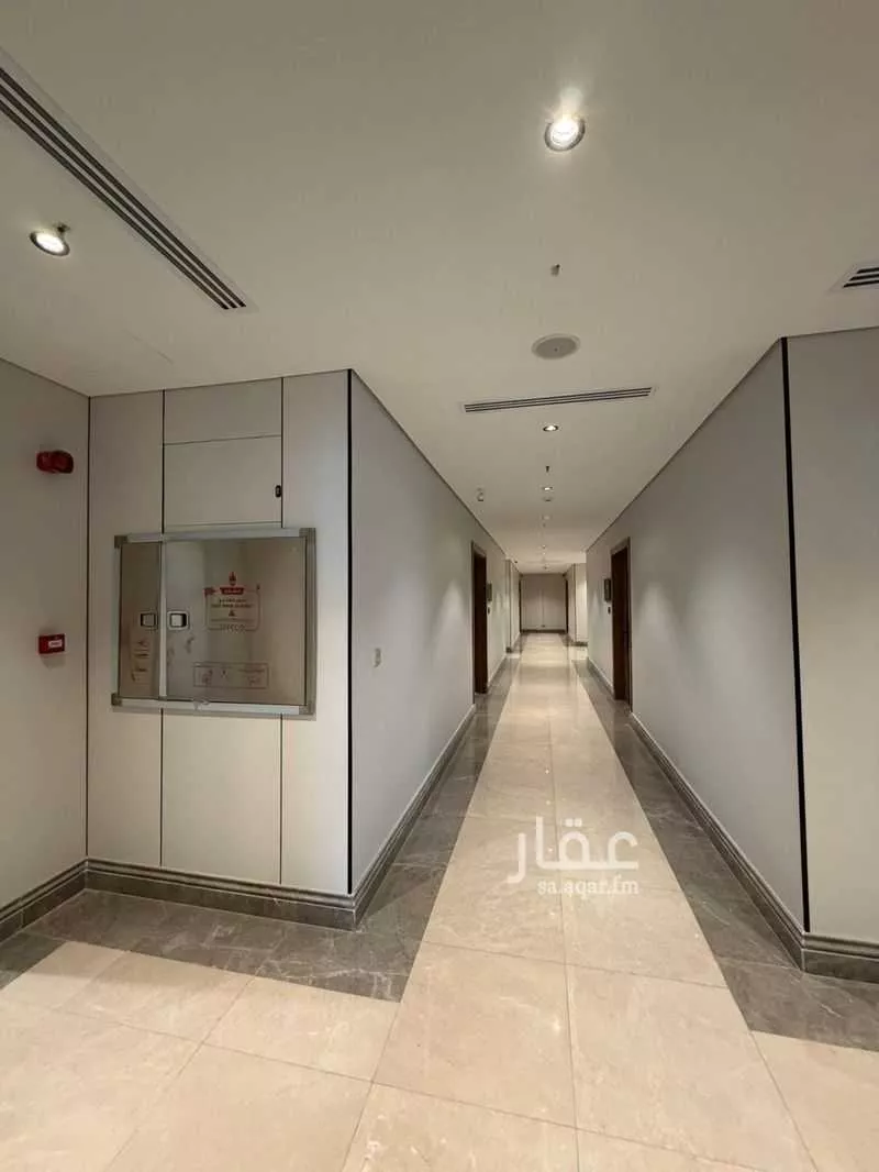 مكتب 200 م² في الشاطئ 2