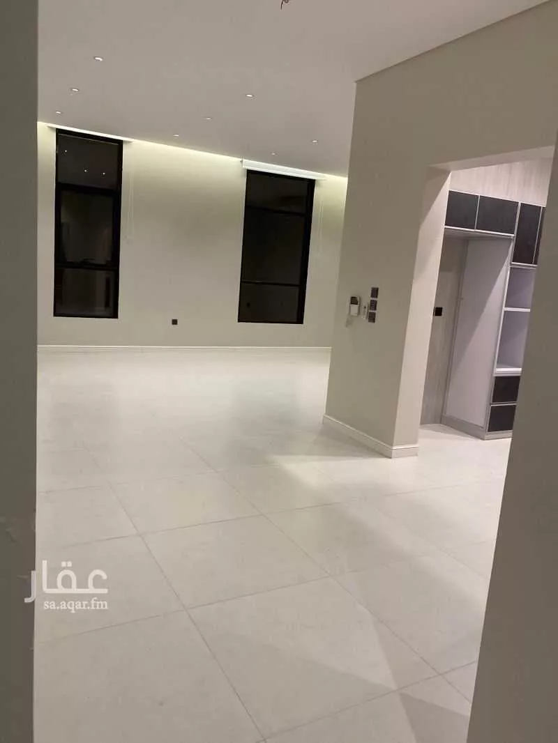 عمارة 594 م² في الفيصلية 8