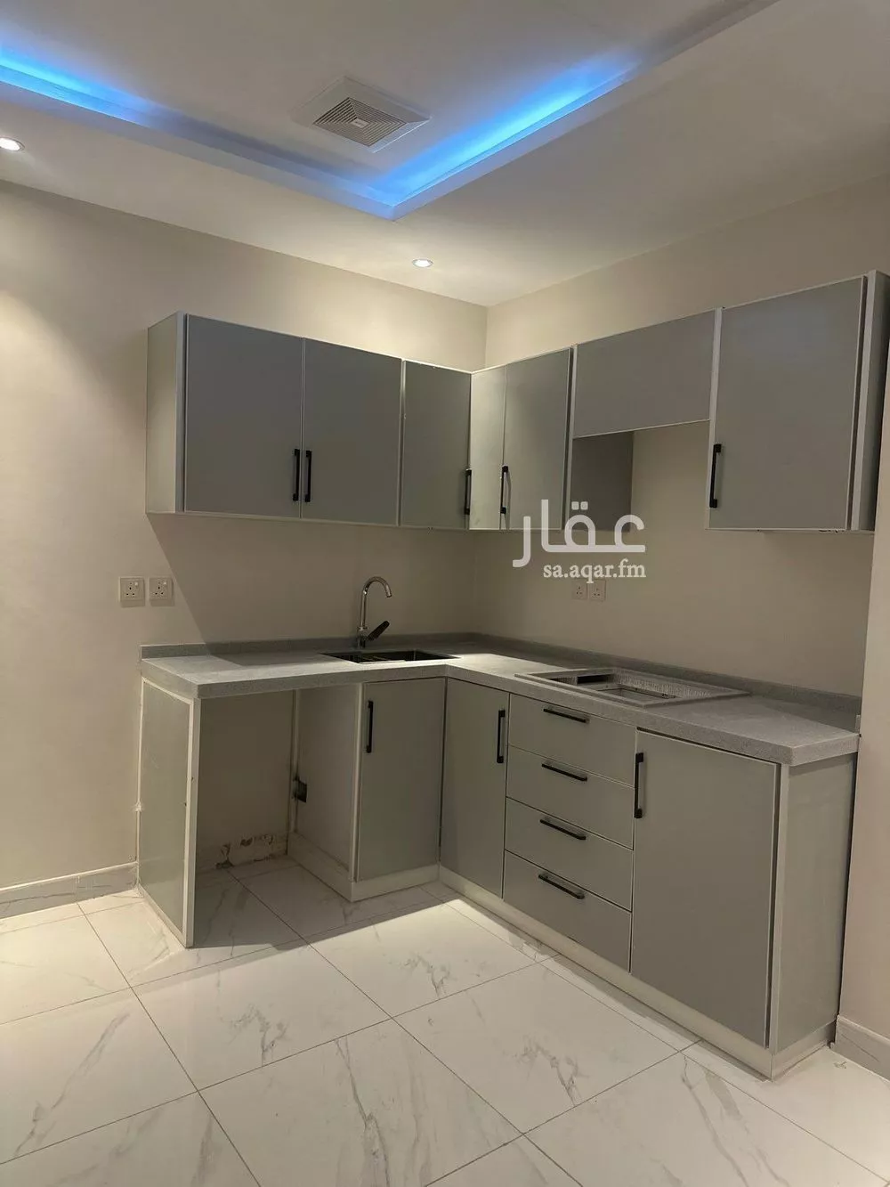 725 sqm building in Az Zomorod 3