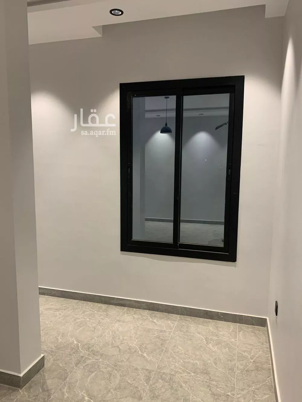864 sqm building in Al Quraynah 3
