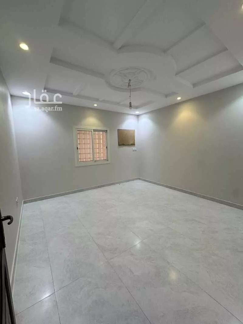عمارة 650 م² في الورود 11