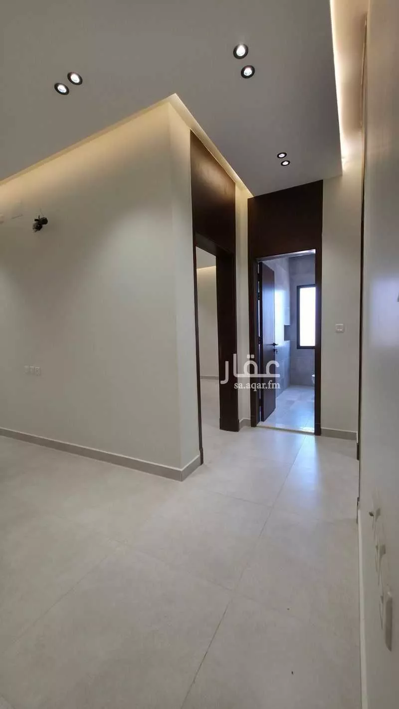عمارة 638 م² في العزيزية 12