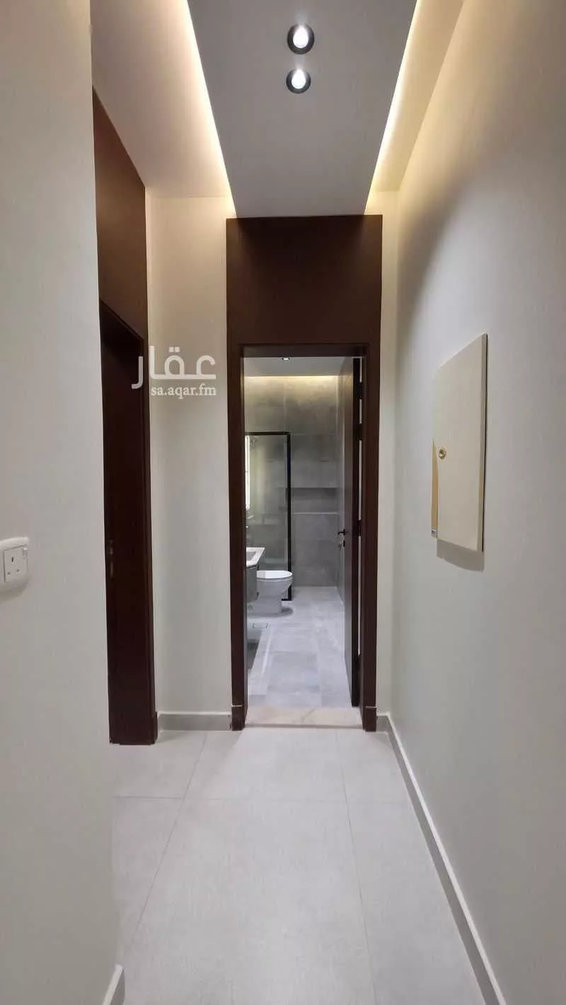 عمارة 638 م² في العزيزية 15