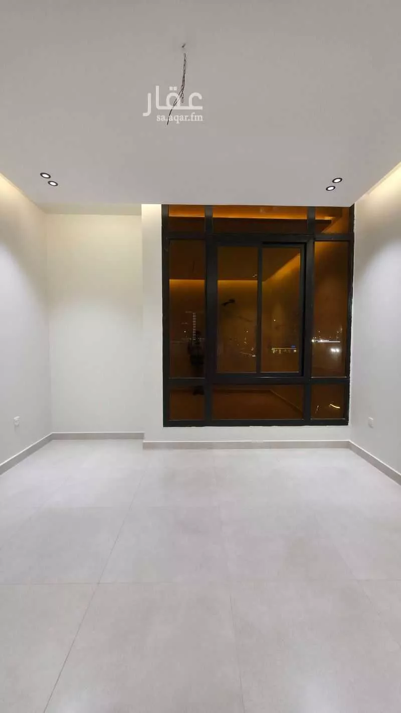 عمارة 638 م² في العزيزية 17