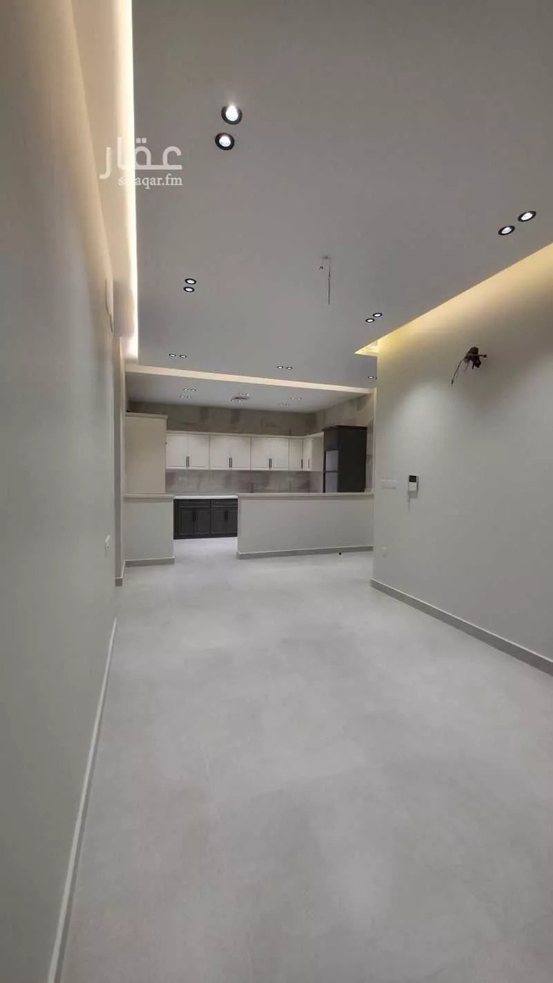 عمارة 638 م² في العزيزية 19