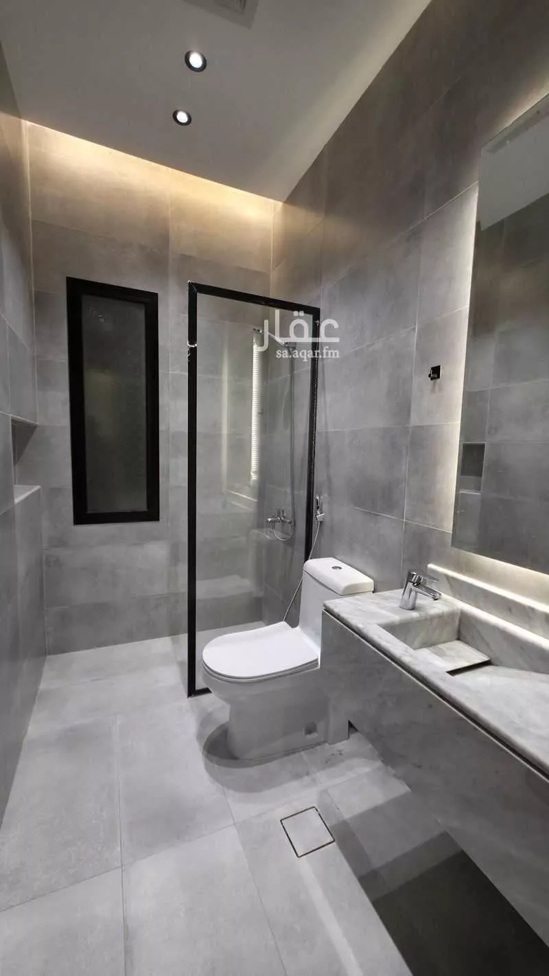 عمارة 638 م² في العزيزية 20