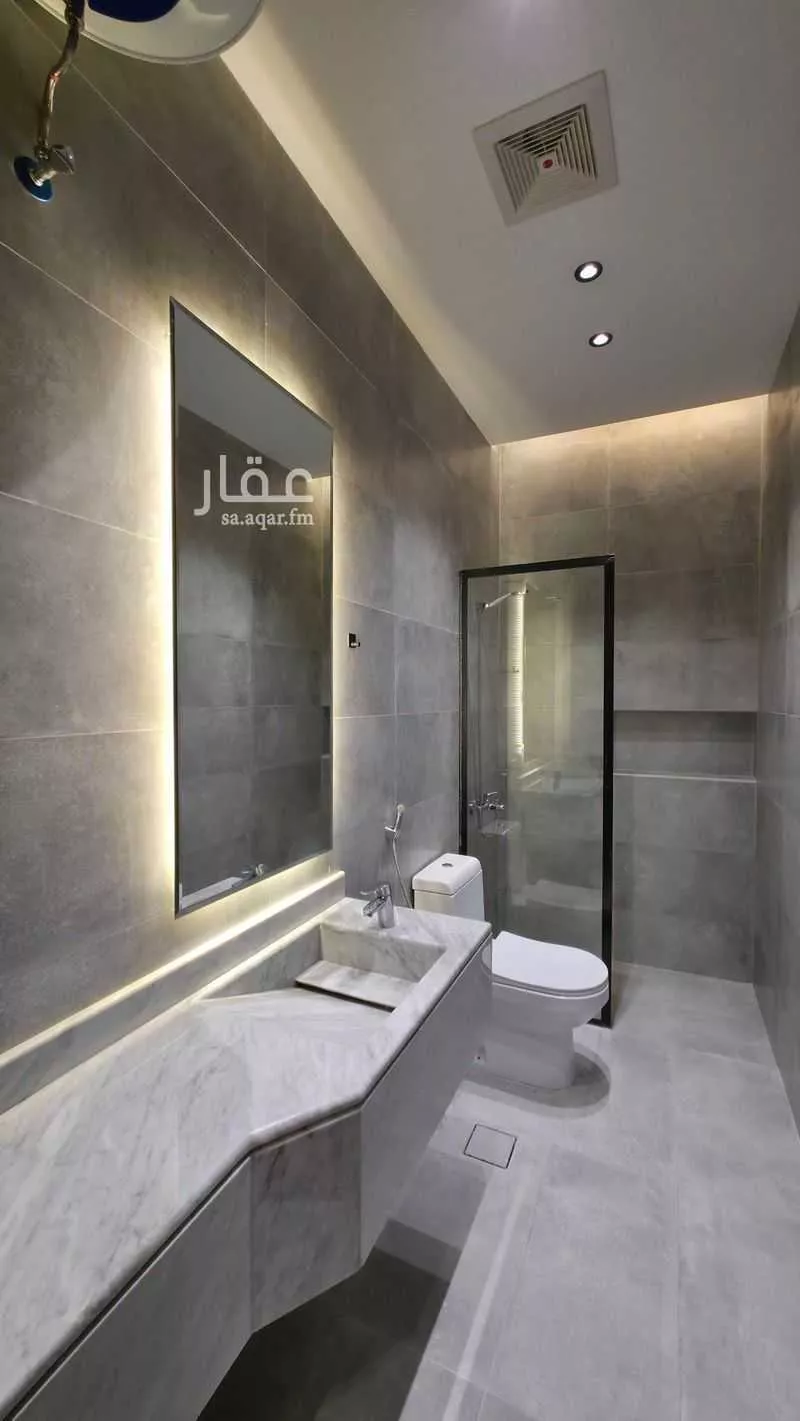 عمارة 638 م² في العزيزية 21