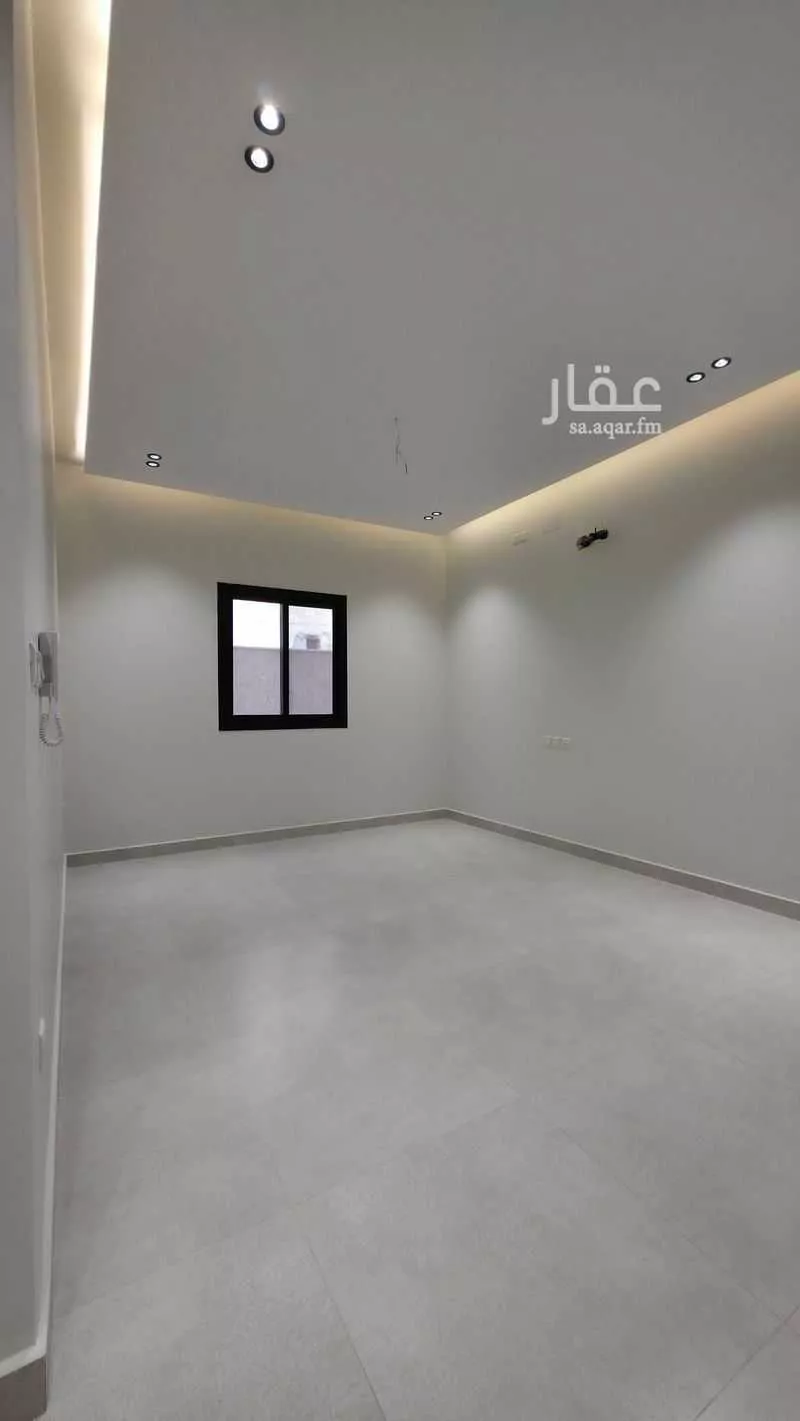 عمارة 638 م² في العزيزية 8