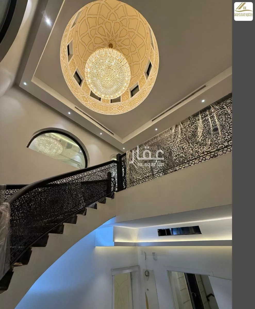 499 sqm building in Al Yaqout 13