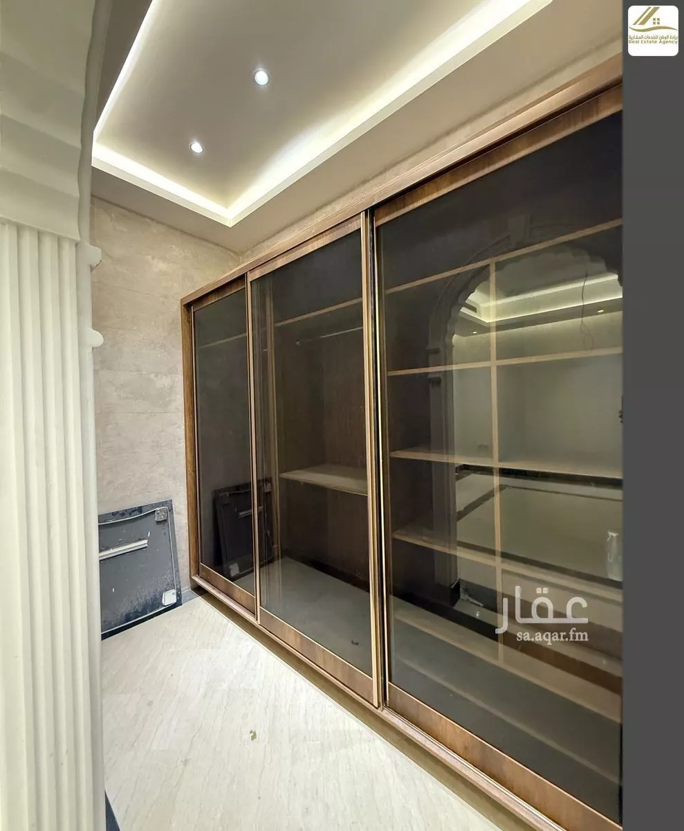499 sqm building in Al Yaqout 19
