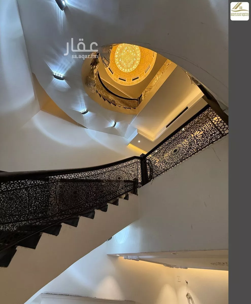 499 sqm building in Al Yaqout 24