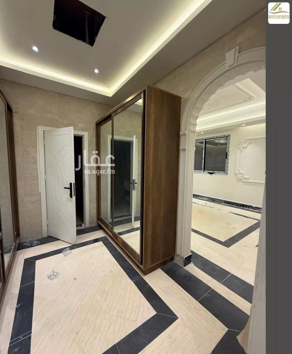 499 sqm building in Al Yaqout 6