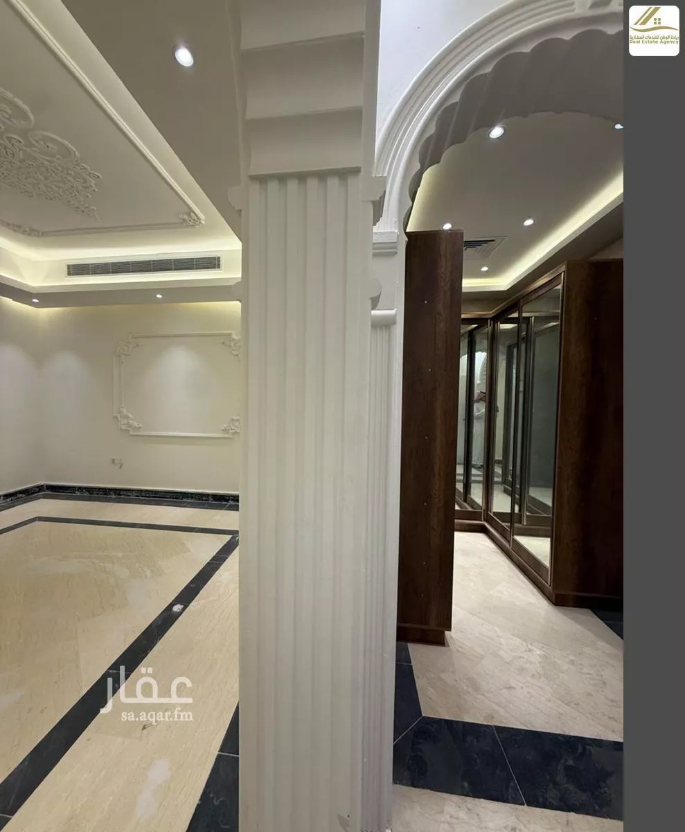 499 sqm building in Al Yaqout 7