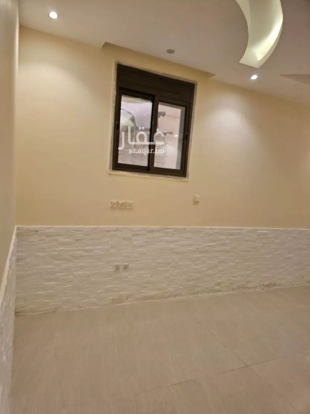 عمارة 769 م² في أبحر الجنوبية 4