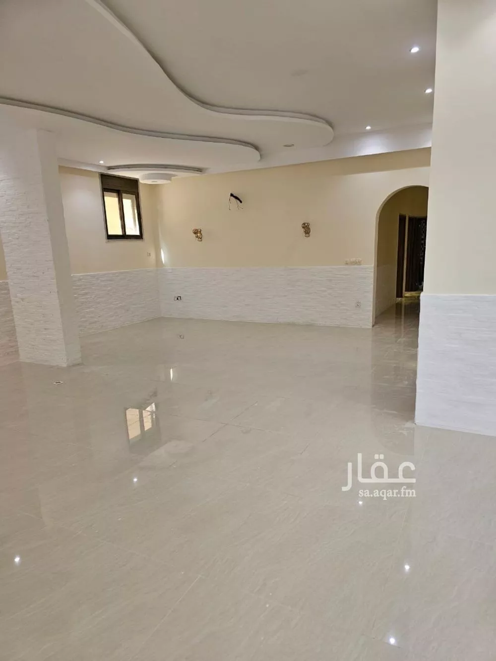 عمارة 769 م² في أبحر الجنوبية 5