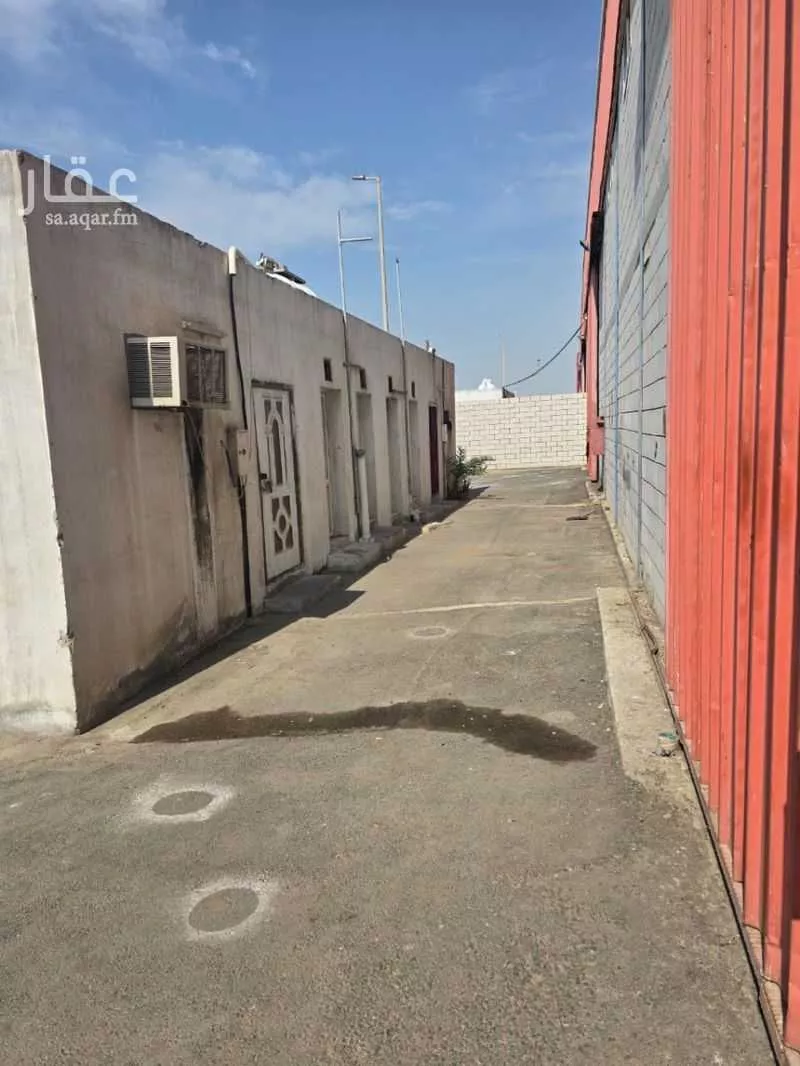 3224 sqm warehouse in Al Wadi 5