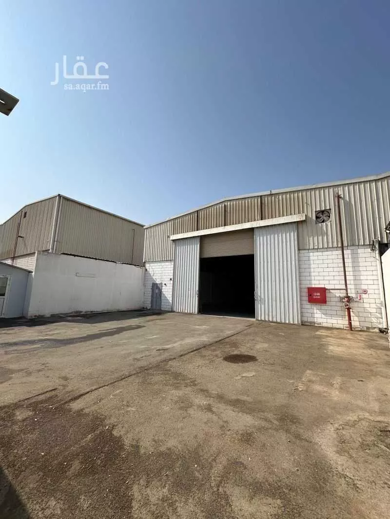 1000 sqm warehouse in Al Manar 3