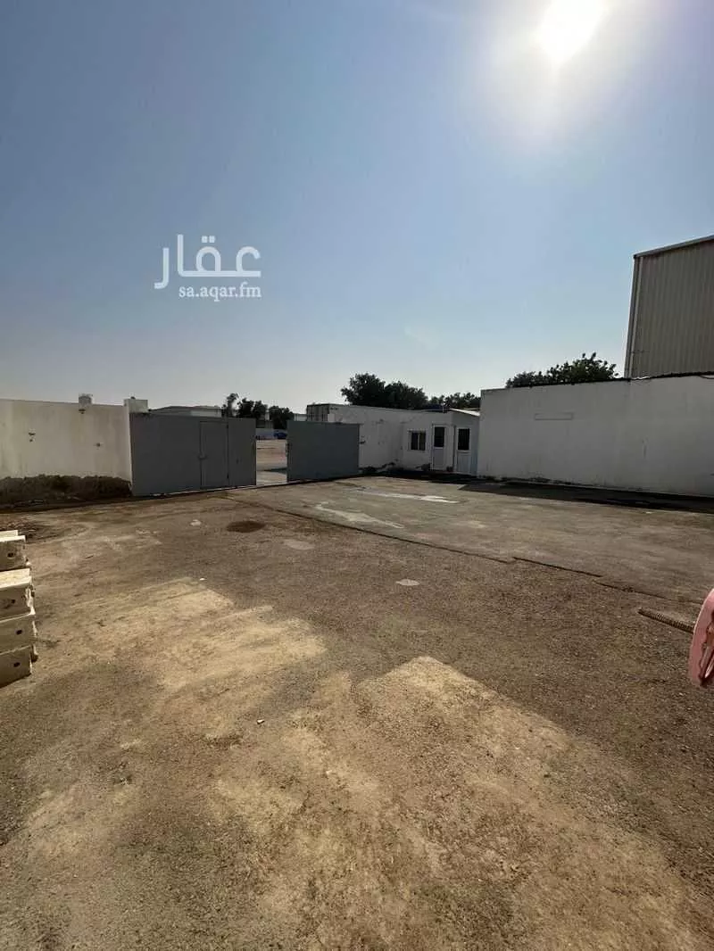1000 sqm warehouse in Al Manar 8