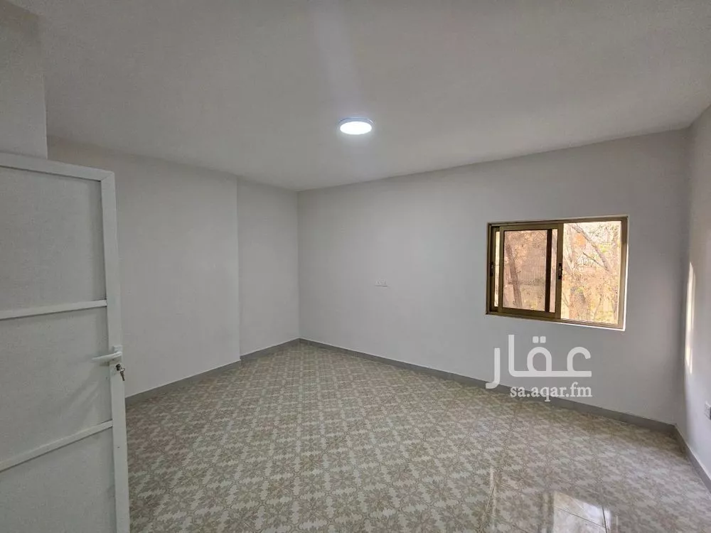 عمارة 700 م² في الفيحاء 3