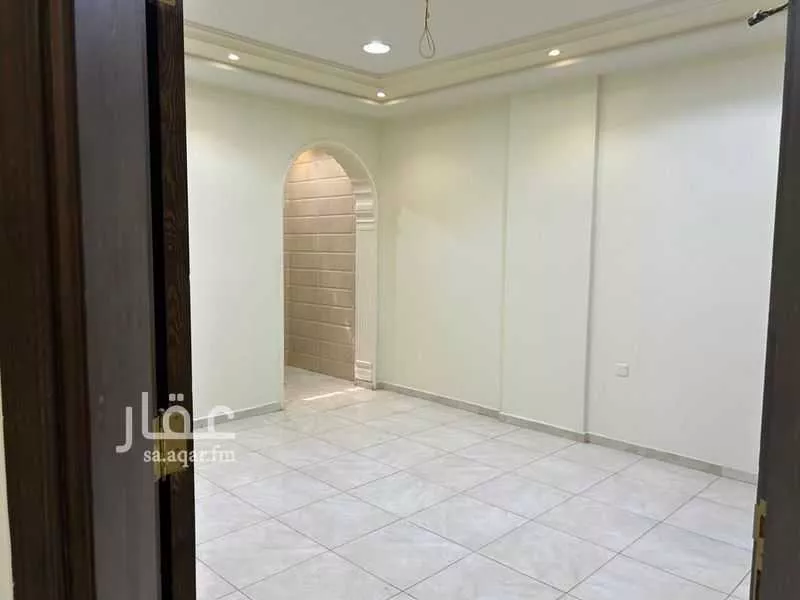 عمارة 898 م² في الرغامة 4