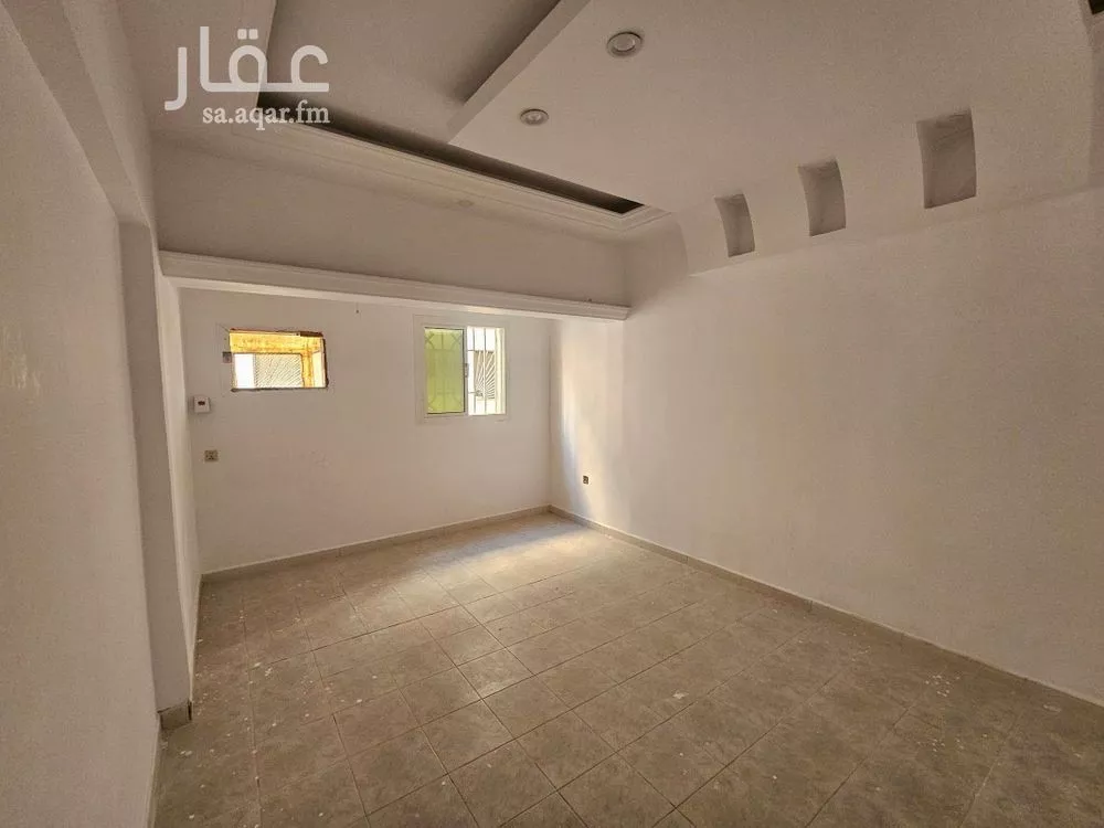 عمارة 525 م² في الفيصلية 10