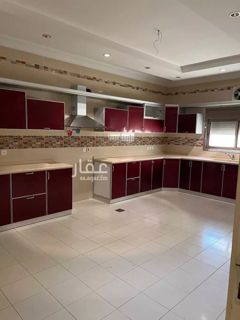 690 sqm building in Al Basateen 2