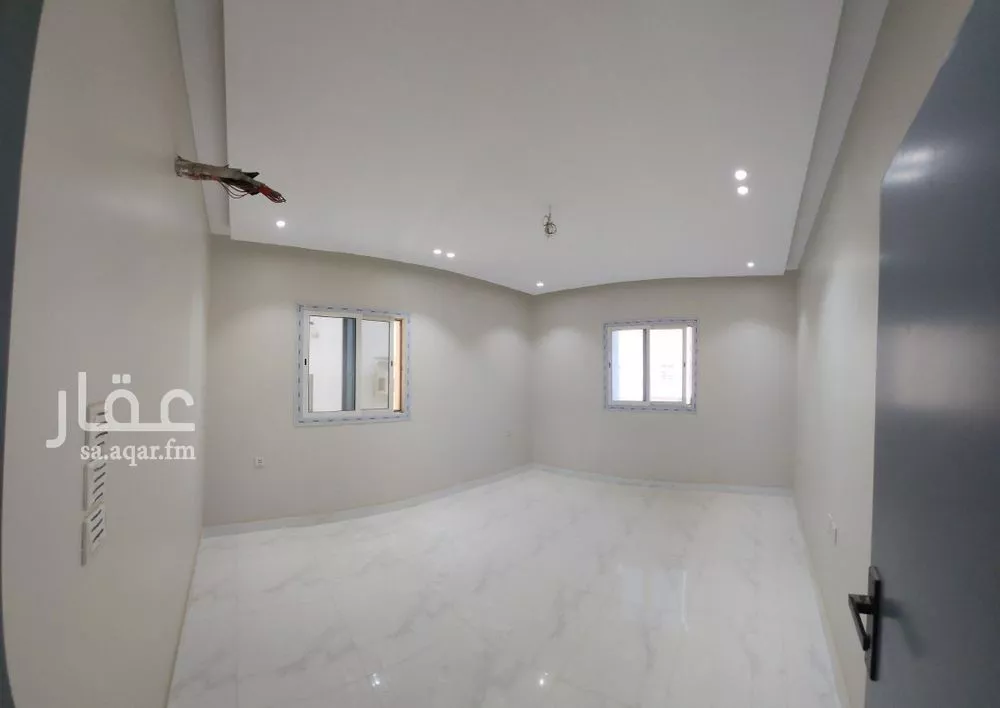 عمارة 600 م² في النخيل 7