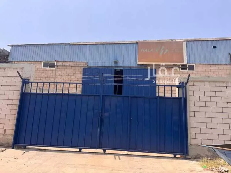 2520 sqm warehouse in Al Wadi 3