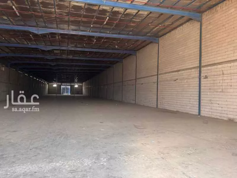 2520 sqm warehouse in Al Wadi 7
