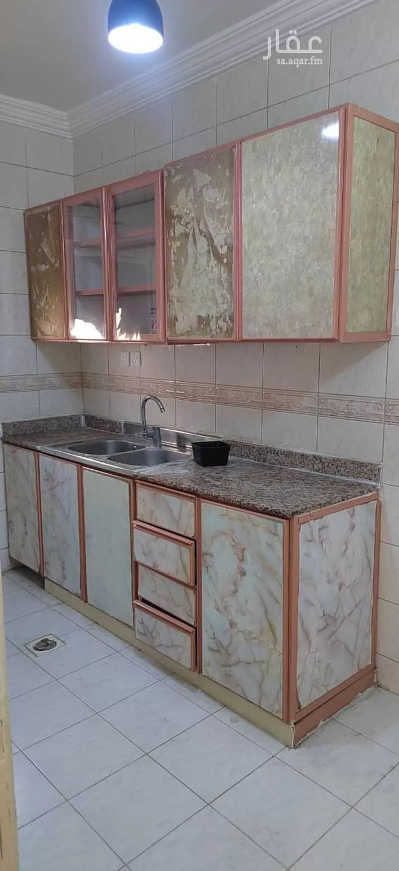 عمارة 1680 م² في مشرفة 12