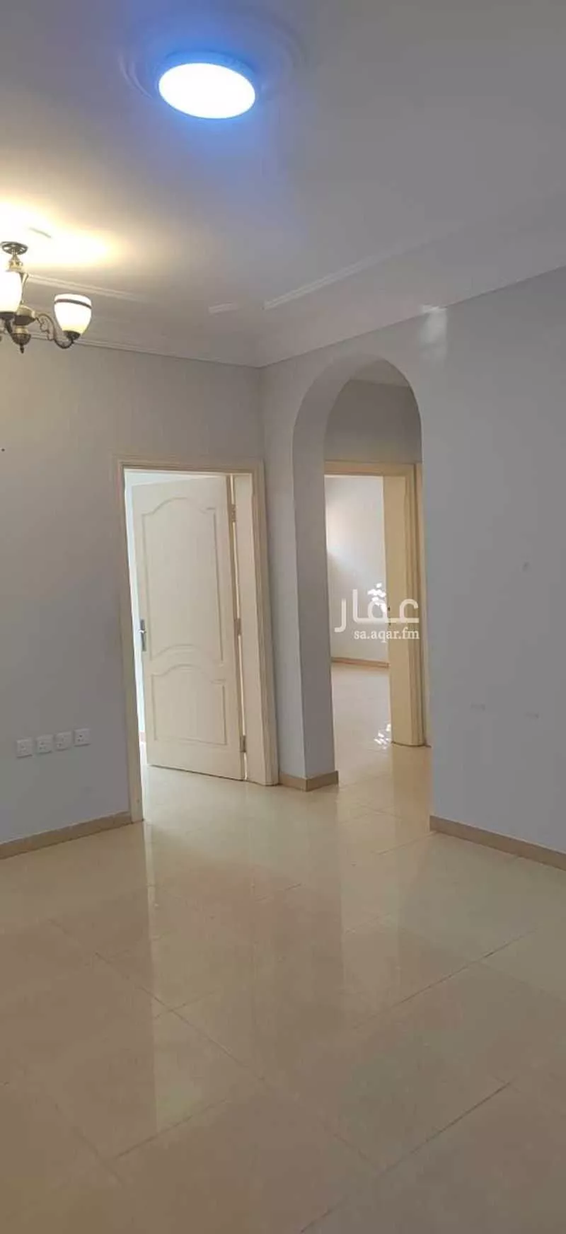 عمارة 1680 م² في مشرفة 18