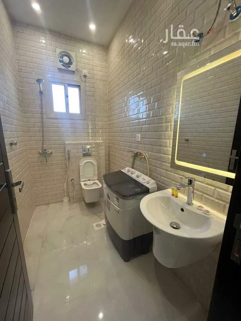 683 sqm building in Al Ajawid 4