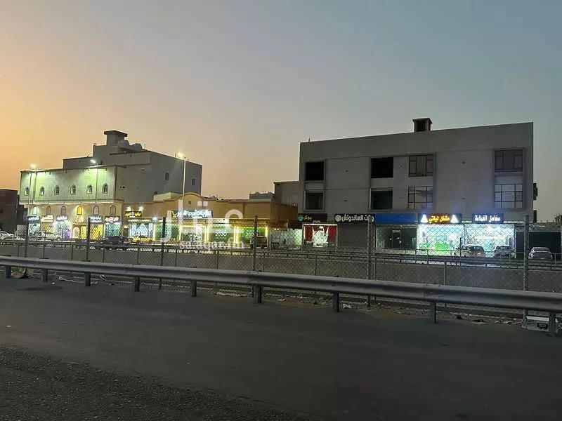 عمارة 899 م² في الصالحية 2
