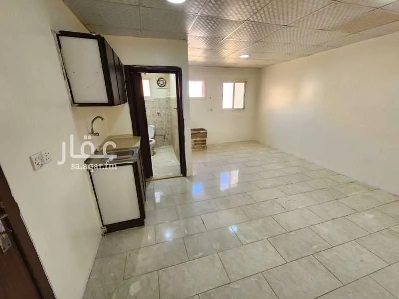 900 sqm building in Al Bashaer 3