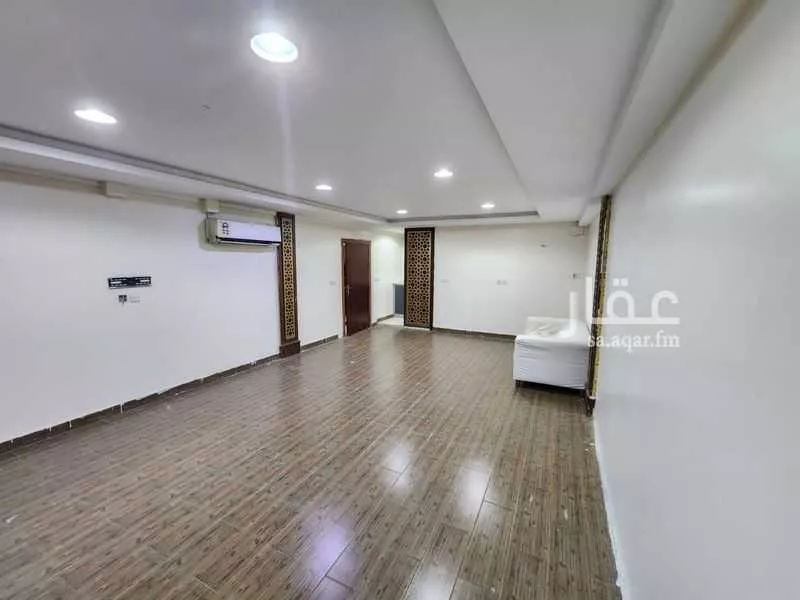 900 sqm building in Al Bashaer 4