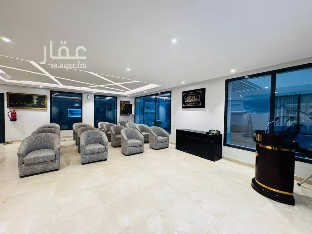 عمارة 2023 م² في الرويس 10