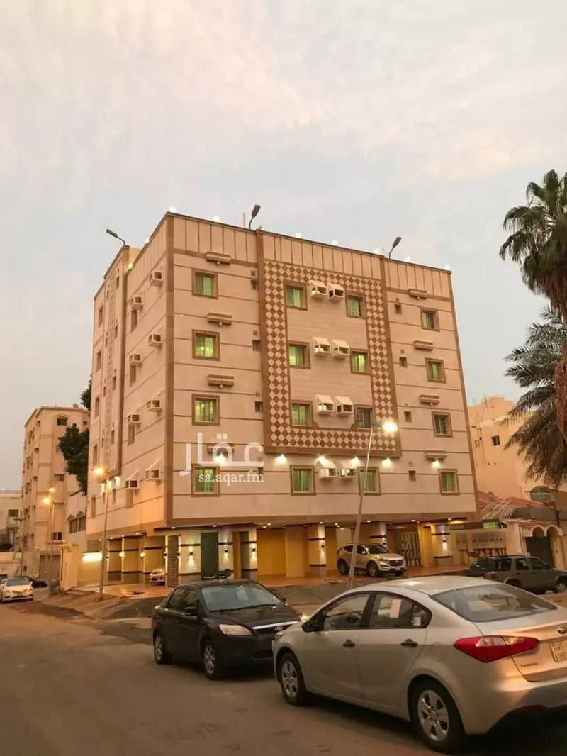 435 sqm building in Al Bawadi 7