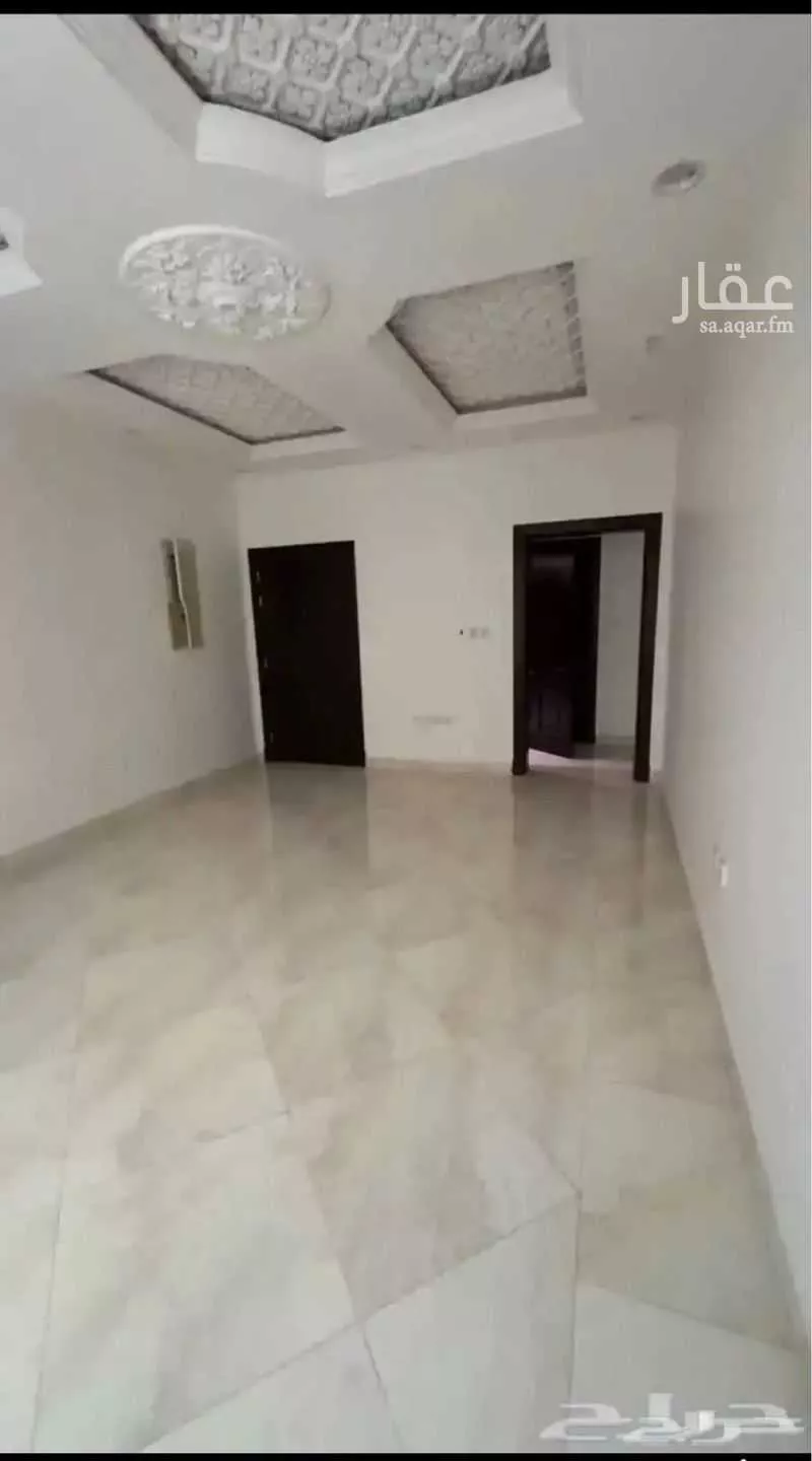 عمارة 690 م² في الريان 4