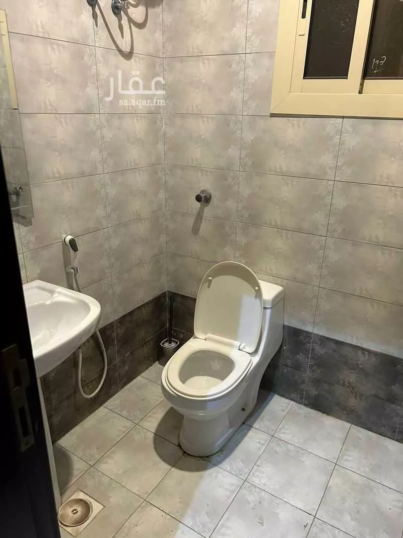 عمارة 793 م² في الريان 6